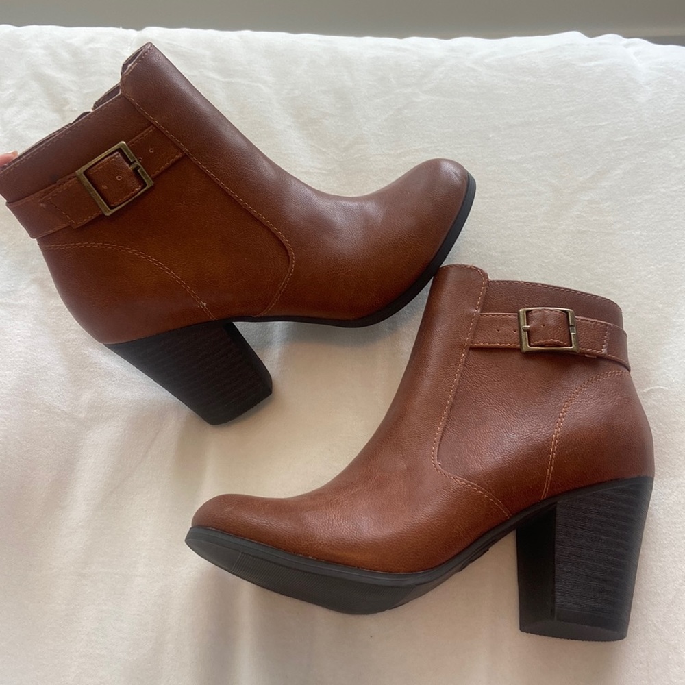 Brand New Parker & Sky Camel Colored Boots